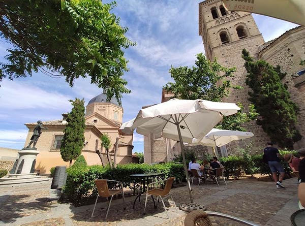 Terraza Pub Medieval (San Román)